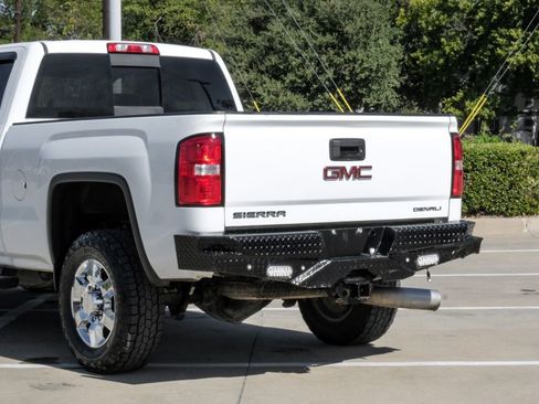 Used 2015 GMC Sierra 3500 Denali w/ Duramax Plus Package image 13
