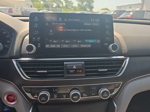 Used 2019 Honda Accord EX-L image 12