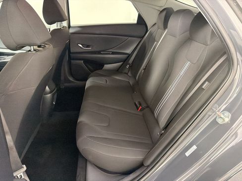 Used 2024 Hyundai Elantra SEL FWD image 15