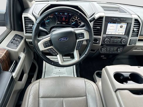 Used 2018 Ford F150 Lariat RWD image 13