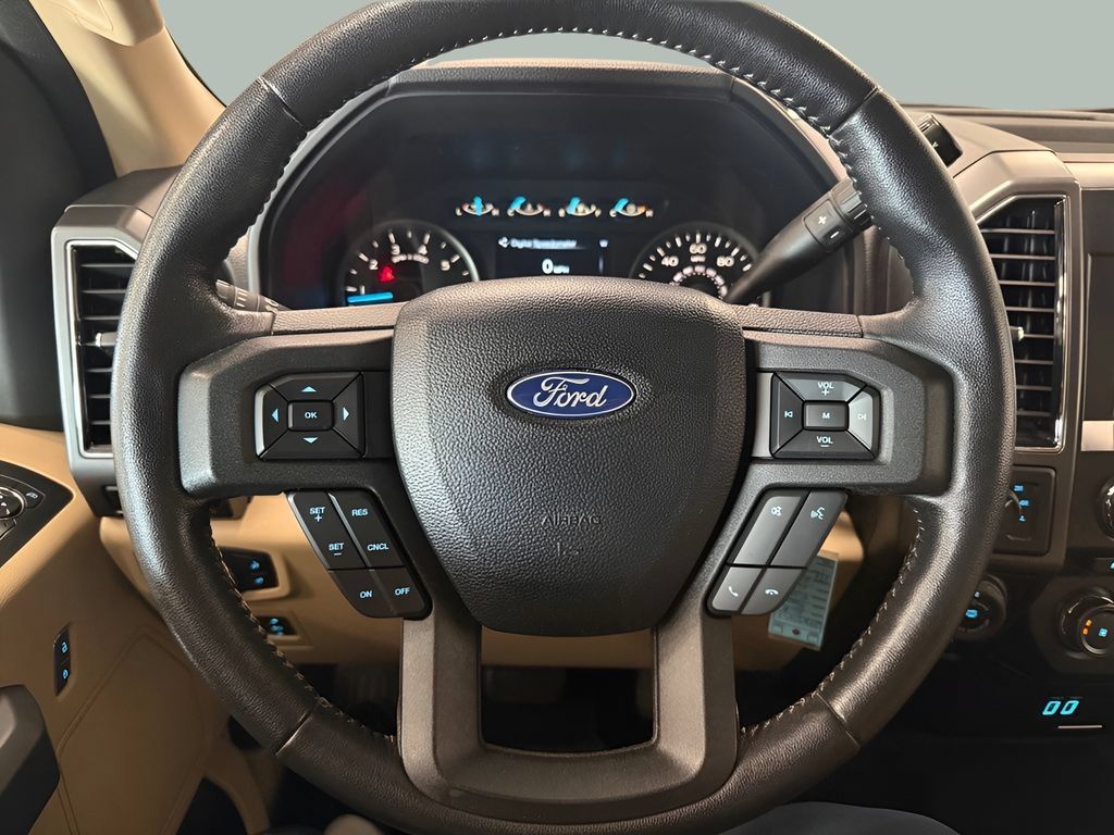Used 2018 Ford F150 XLT w/ Equipment Group 302A Luxury AWD/4WD image 17