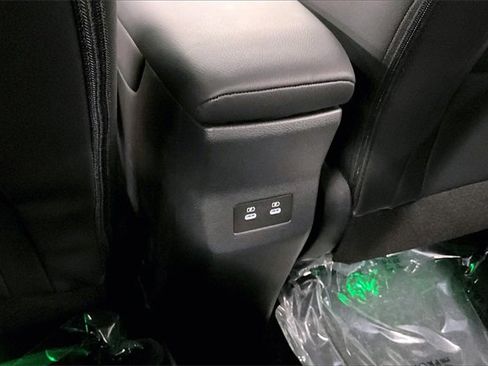 New 2025 Nissan Kicks SR w/ Illumination Package image 21