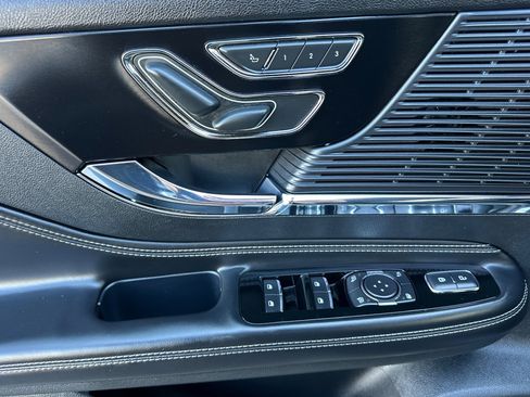 Used 2021 Lincoln Corsair AWD w/ Towing Package I image 10