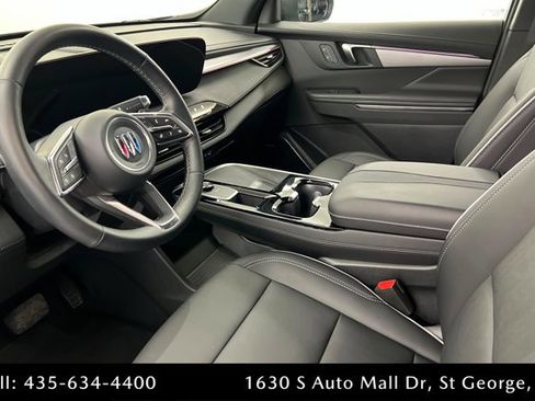 Used 2025 Buick Enclave Preferred image 15