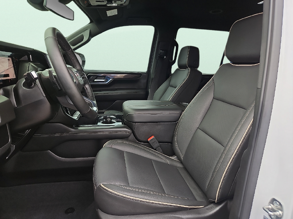 Used 2026 GMC Yukon Elevation RWD image 13
