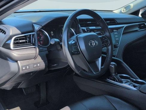 Used 2018 Toyota Camry XSE FWD image 11