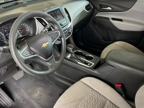 Used 2022 Chevrolet Equinox LT FWD image 9