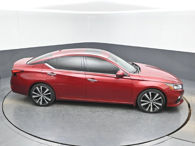 Used 2020 Nissan Altima 2.5 Platinum FWD image 41
