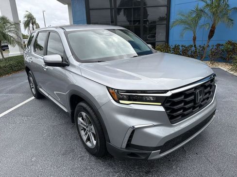 Used 2023 Honda Pilot EX-L image 18