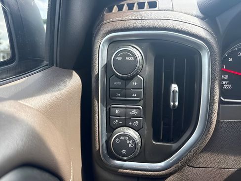 Used 2021 Chevrolet Silverado 1500 RST w/ Convenience Package II AWD/4WD image 12