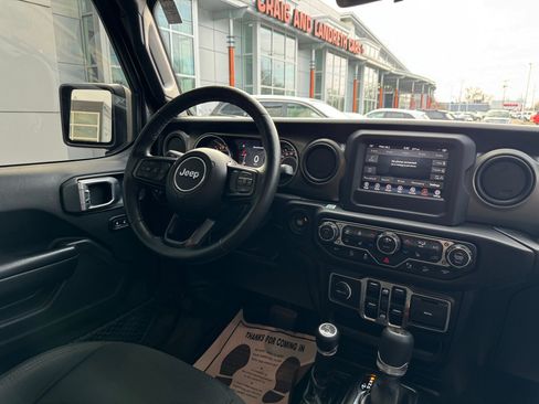 Used 2019 Jeep Wrangler Unlimited Sport S image 41