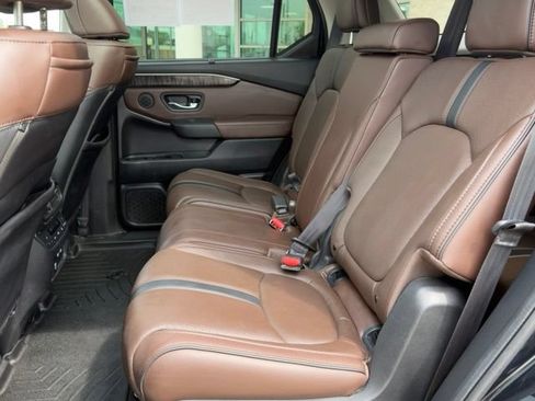 Used 2023 Honda Pilot Elite image 11