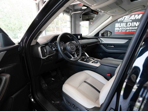 Used 2024 MAZDA CX-90 Plug-In Hybrid w/ Preferred AWD/4WD image 8
