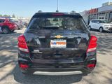 Used 2021 Chevrolet Trax LT w/ LT Convenience Package image 6