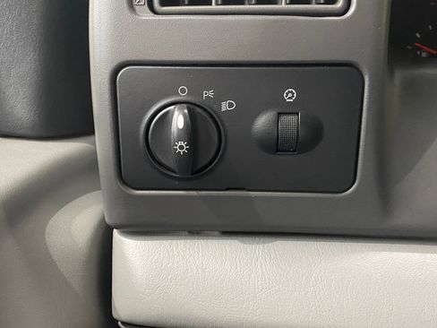 Used 2003 Ford F450 4x4 Regular Cab Super Duty image 21