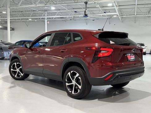 Used 2024 Chevrolet Trax RS w/ Driver Confidence Package image 17