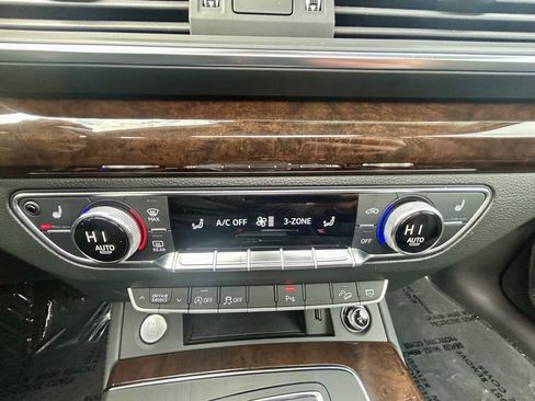 Used 2019 Audi Q5 2.0T Premium Plus image 24