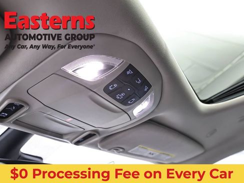 Used 2023 Chrysler Pacifica Limited FWD image 21