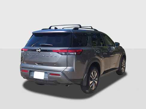 New 2026 Nissan Pathfinder SL FWD image 6