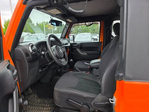 Used 2013 Jeep Wrangler Sport AWD/4WD image 15