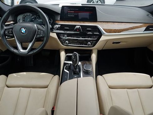 Used 2017 BMW 530i xDrive AWD/4WD image 2