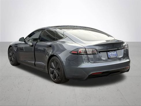 Used 2022 Tesla Model S image 8