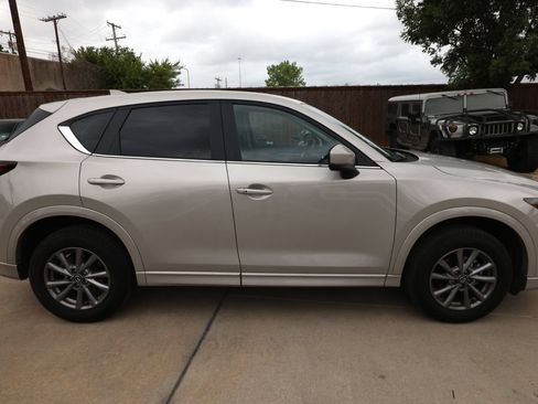 Used 2025 MAZDA CX-5 AWD 2.5 S w/ Preferred Package image 4