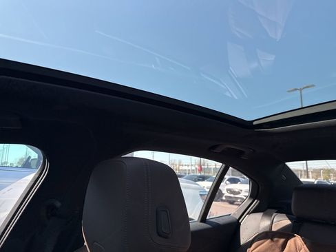 Used 2024 BMW 530i xDrive w/ Premium Package image 11