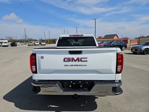 New 2026 GMC Sierra 1500 Pro image 4