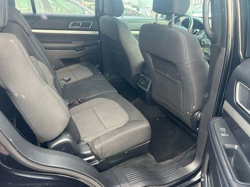Used 2016 Ford Explorer XLT AWD/4WD image 17