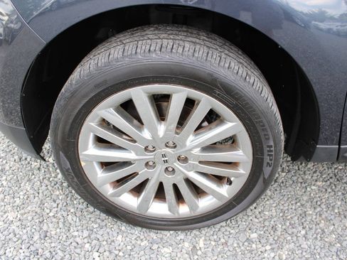 Used 2013 Lincoln MKX AWD image 24
