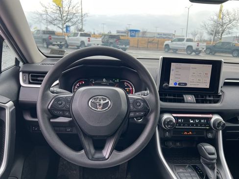 Used 2025 Toyota RAV4 XLE w/ Convenience Package image 26