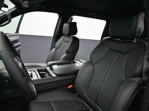 New 2026 Jeep Grand Wagoneer Limited AWD/4WD image 11