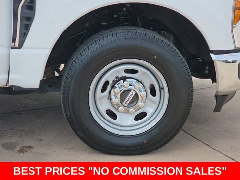 Used 2024 Ford F250 XL w/ XL Chrome Package RWD image 38