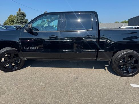 Used 2018 Chevrolet Silverado 1500 LT w/ All Star Edition AWD/4WD image 5
