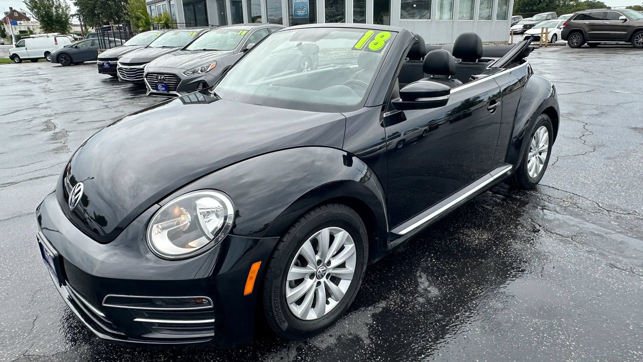Used 2018 Volkswagen Beetle 2.0T S FWD image 1