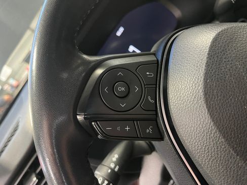 Used 2025 Toyota RAV4 XLE AWD/4WD image 31
