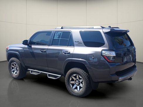 Used 2021 Toyota 4Runner TRD Off-Road Premium w/ Moonroof Package AWD/4WD image 5