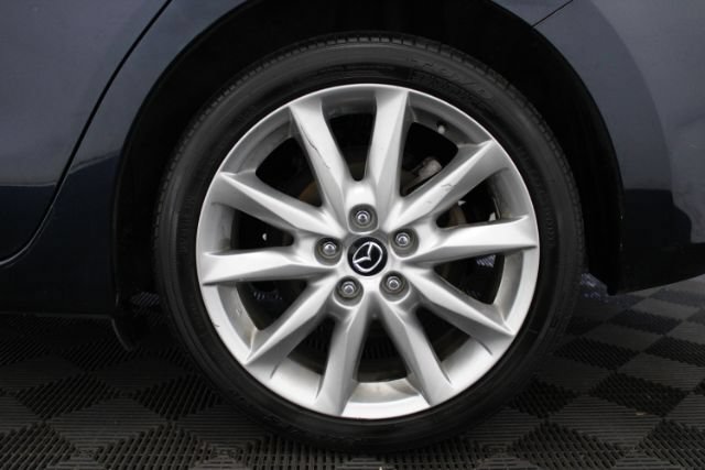 Used 2017 MAZDA MAZDA3 Touring FWD image 10