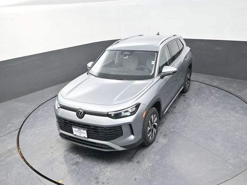 New 2026 Volkswagen Tiguan S AWD/4WD image 15