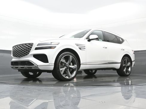 New 2025 Genesis GV80 3.5T Prestige image 13
