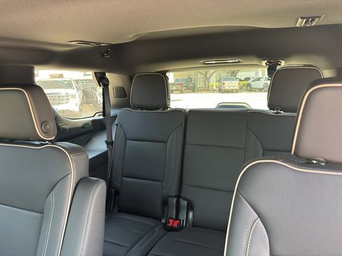 Used 2026 GMC Yukon Elevation w/ Elevation Premium Package AWD/4WD image 14