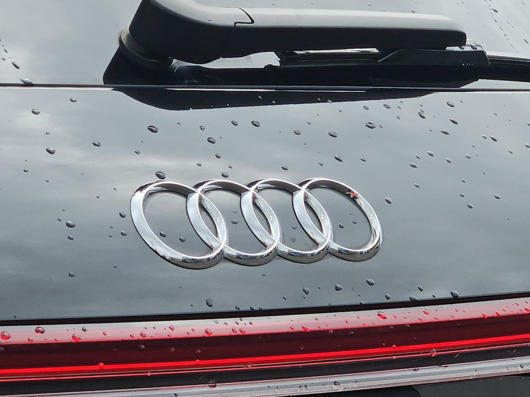 Used 2023 Audi Q4 e-tron Premium AWD/4WD image 26