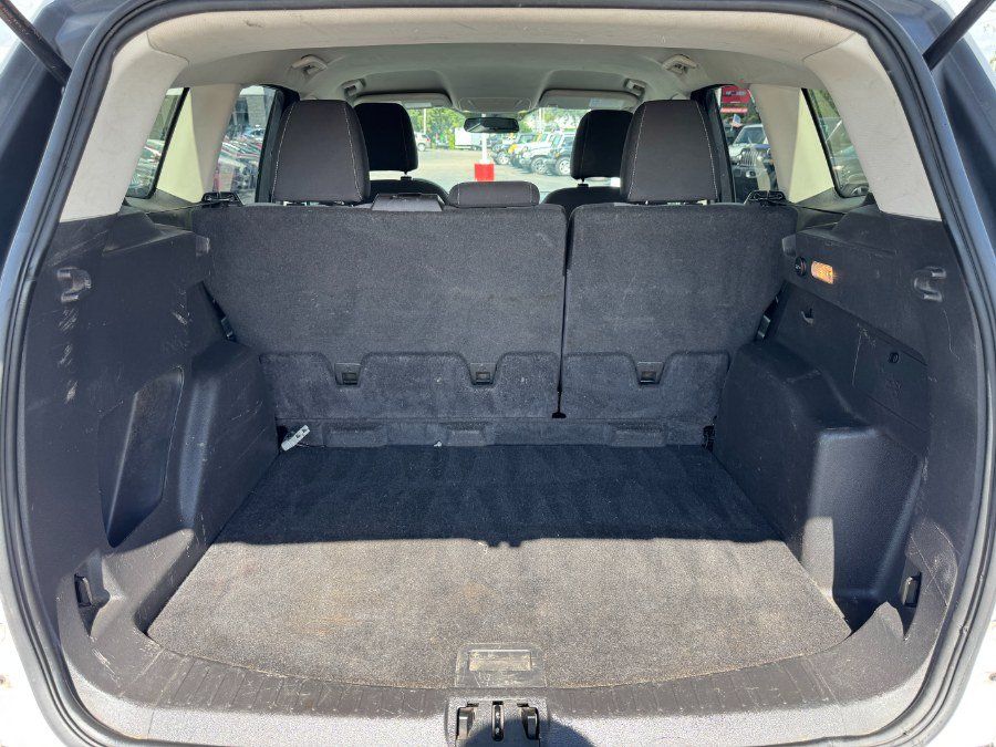 Used 2017 Ford Escape SE FWD image 17