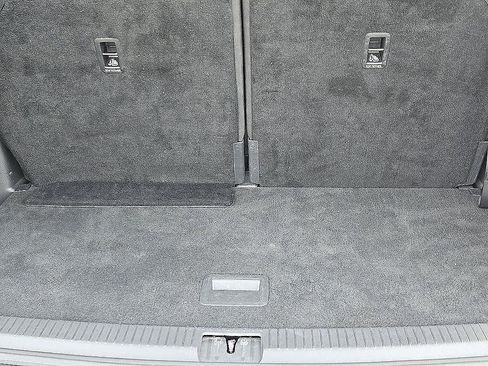 Used 2024 Volkswagen Atlas SE FWD image 24