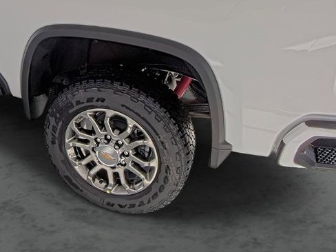 New 2026 Chevrolet Silverado 2500 LT w/ Z71 Chrome Sport Edition image 9