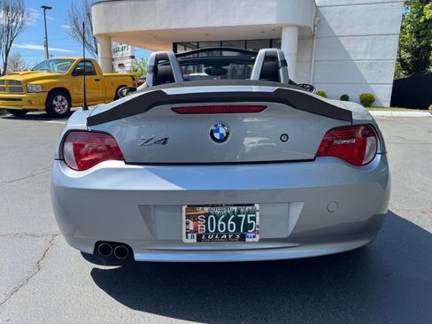Used 2006 BMW Z4 3.0i image 6
