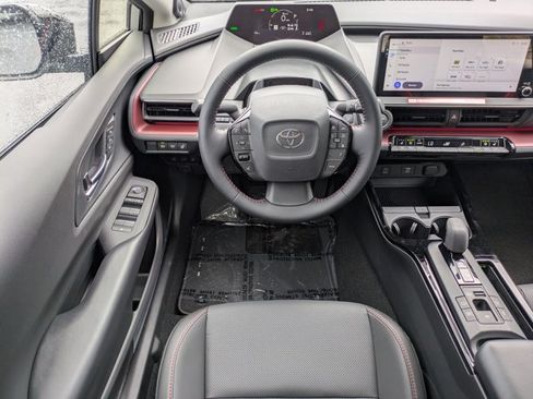 New 2025 Toyota Prius Plug-In Hybrid FWD image 14