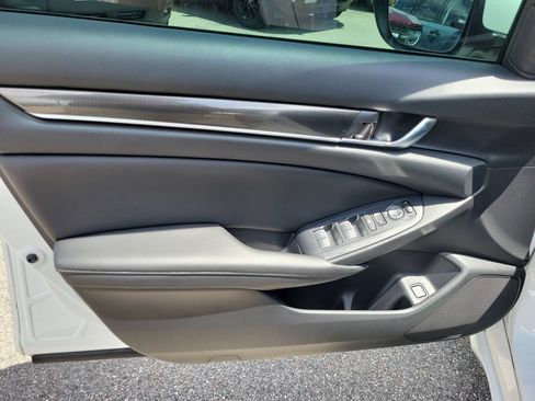 Used 2019 Honda Accord Sport image 15