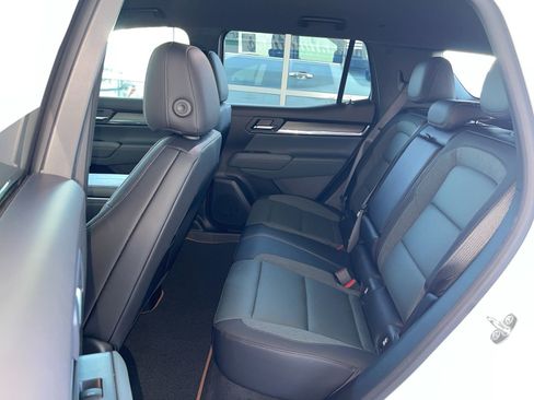 New 2026 GMC Terrain AT4 w/ Convenience Package III AWD/4WD image 12